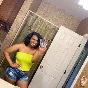 Meet your Posher, Taylor